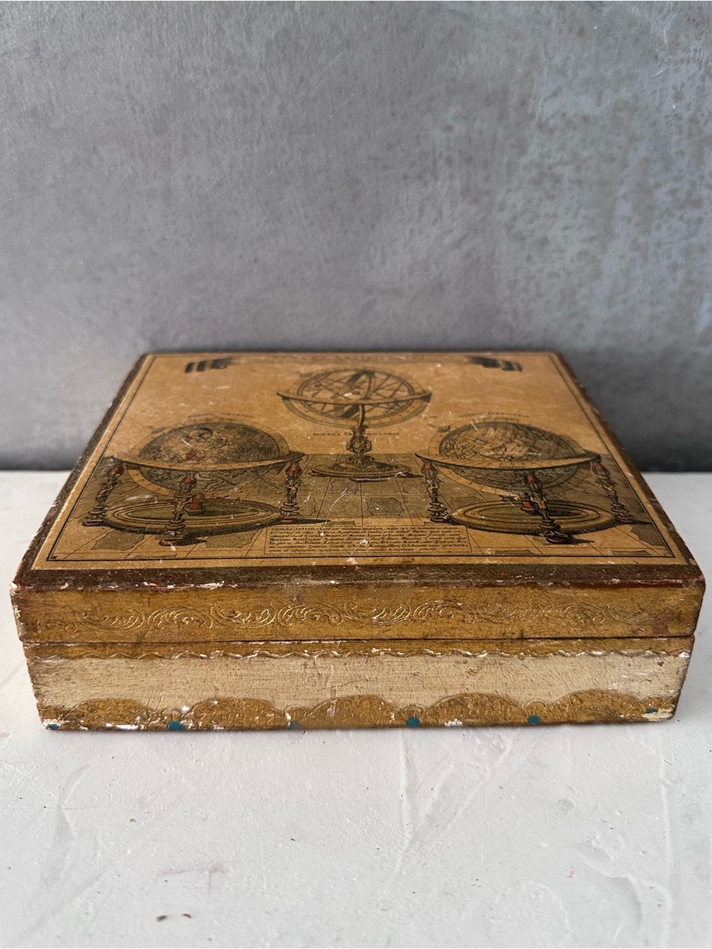 VINTAGE FLORENTINE WOOD GOLD GILT BOX MCM MADE IN ITALY
